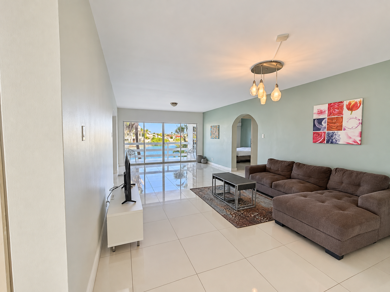Apartment in Spanish Water