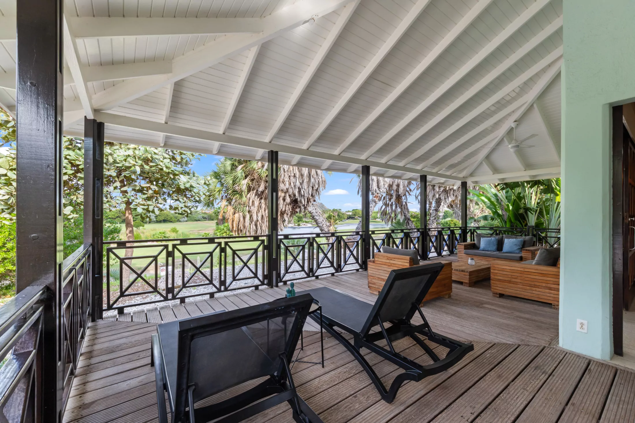 Villa in Blue Bay