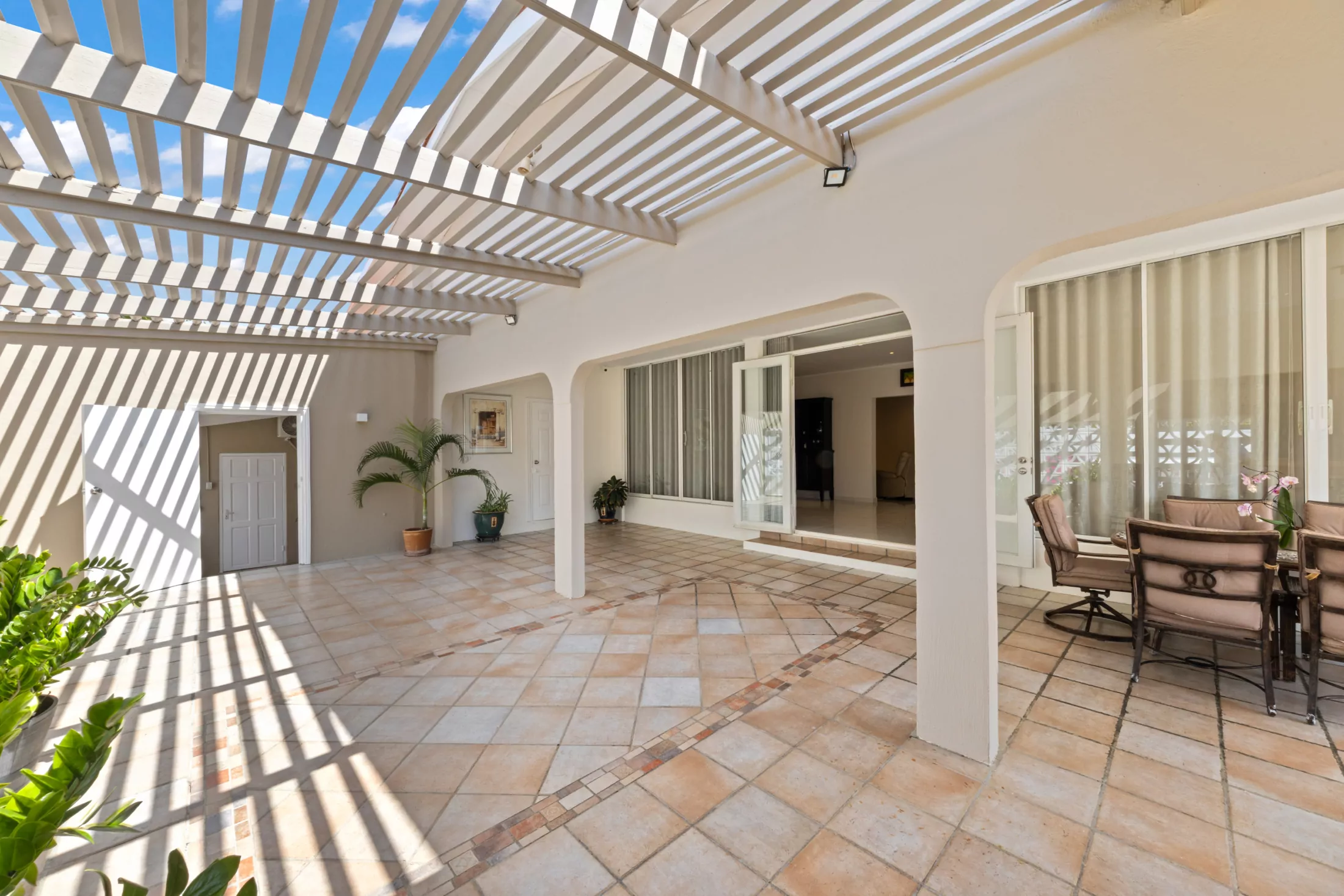 Villa in Mahaai
