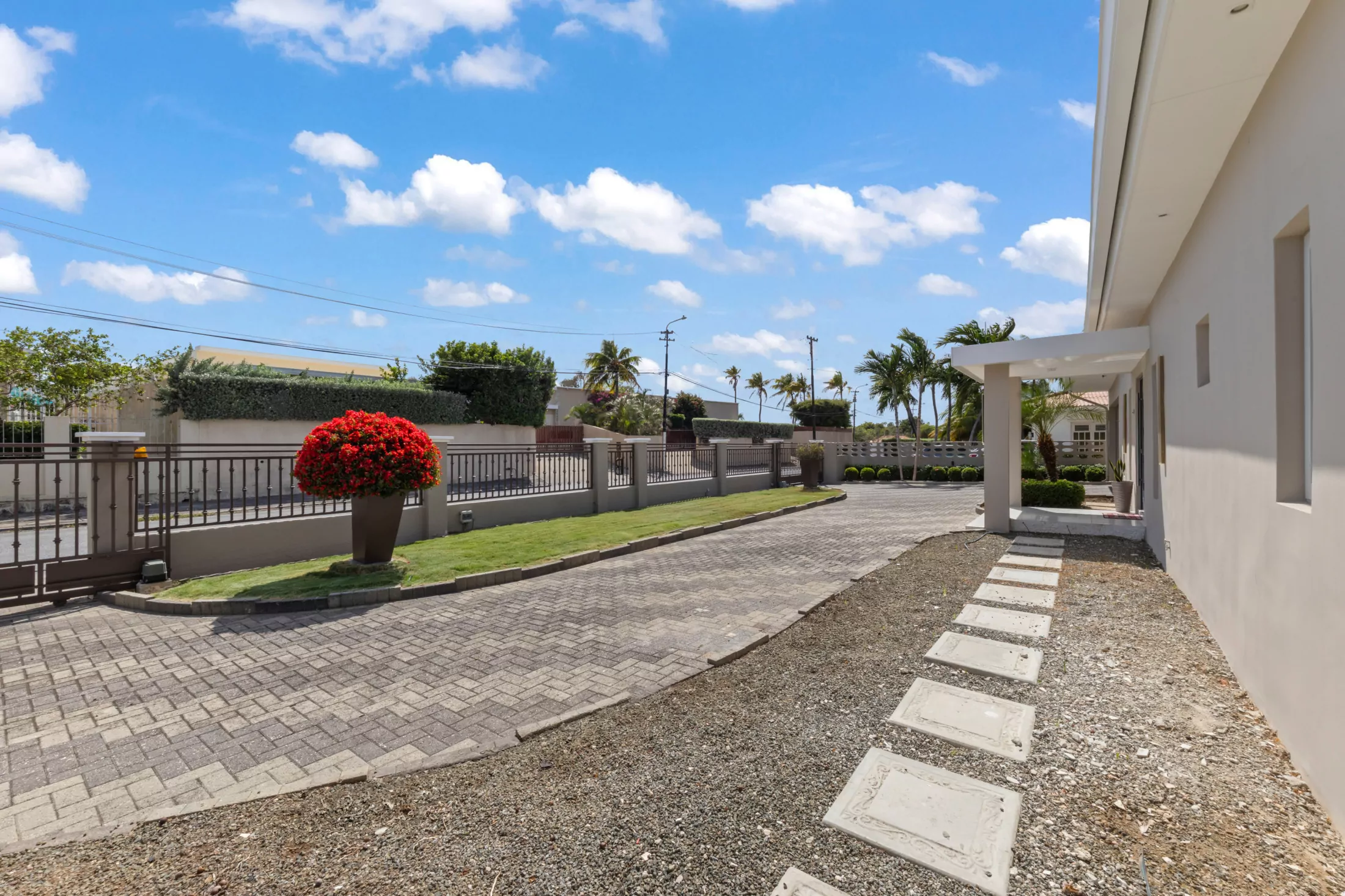 Villa in Mahaai