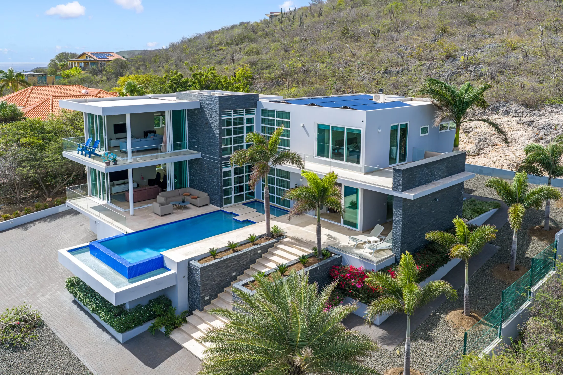 Villa in Coral Estate