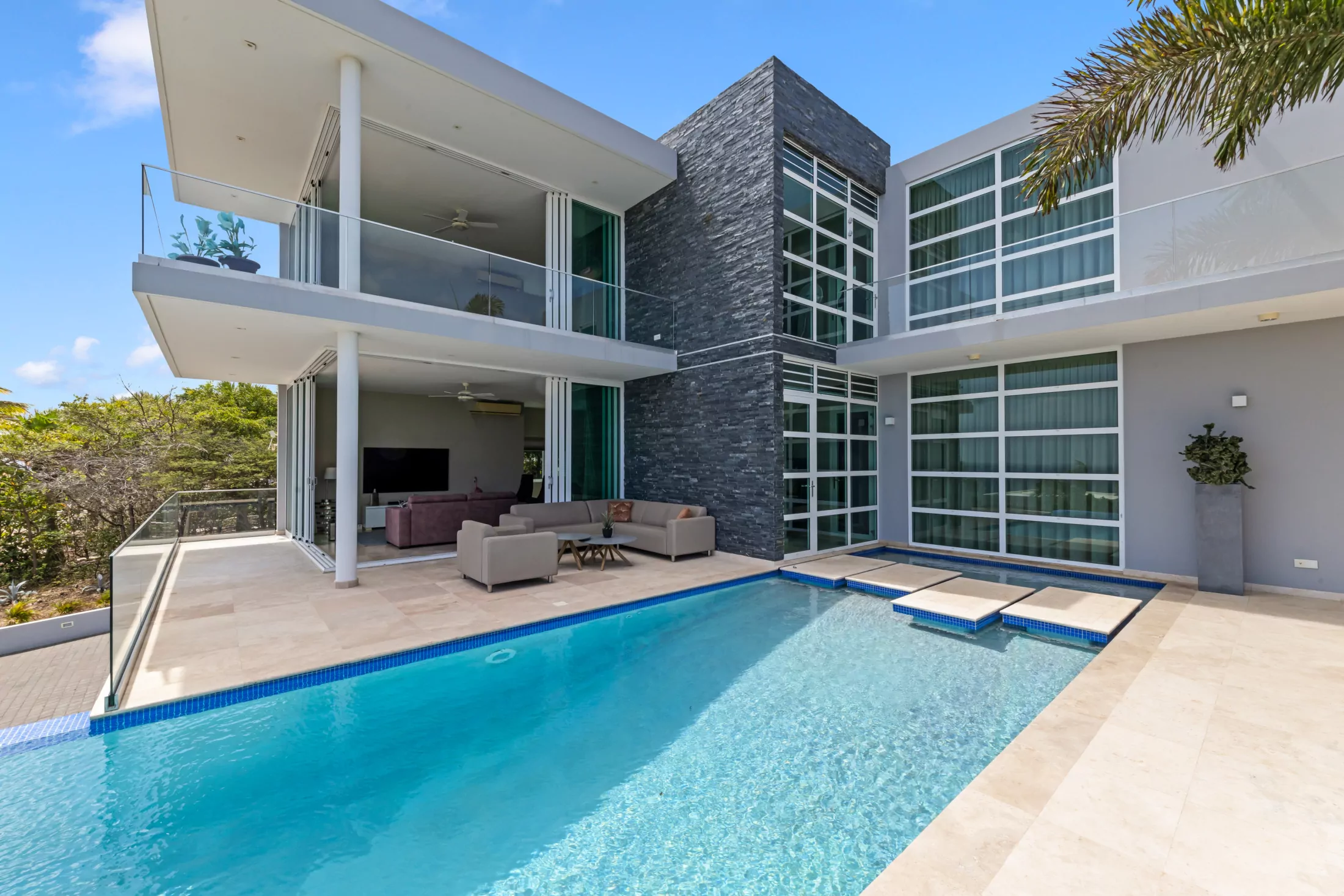 Villa in Coral Estate