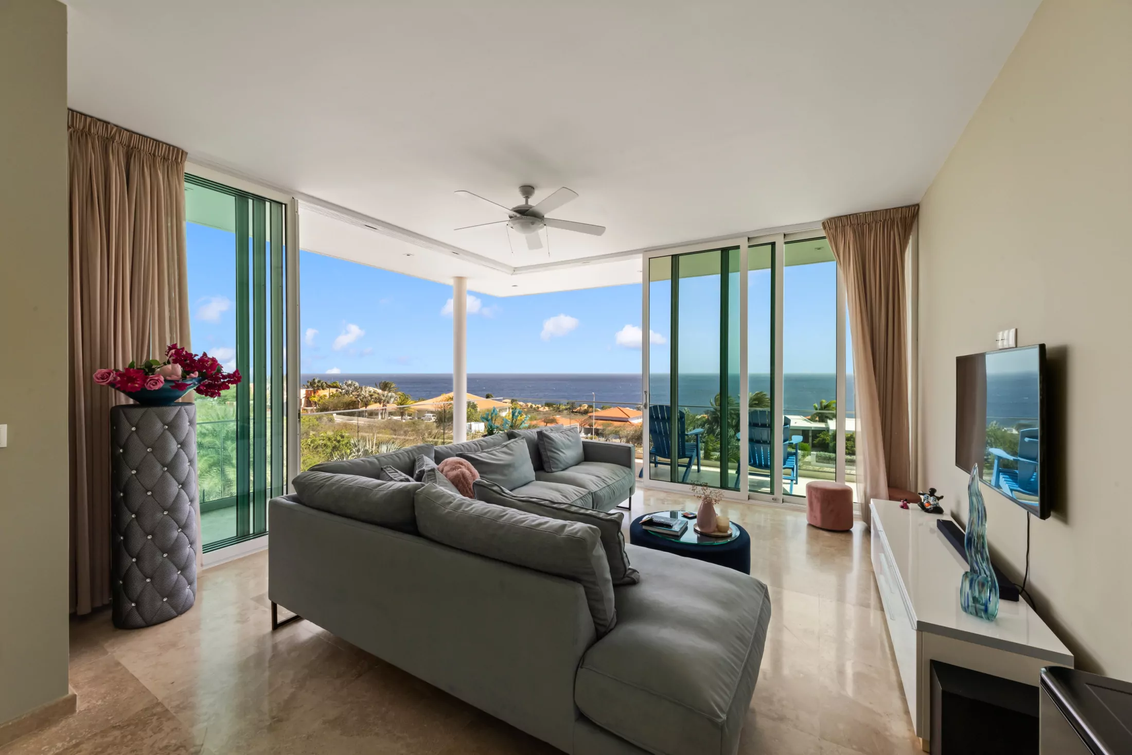 Villa in Coral Estate