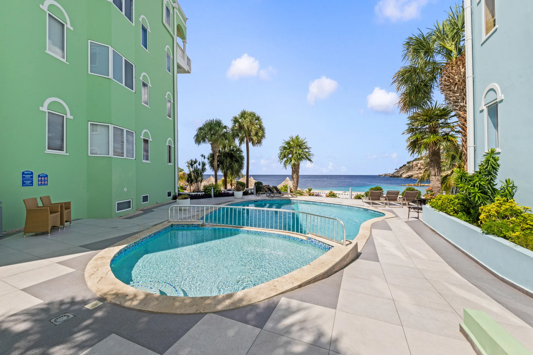 Apartment in Blue Bay