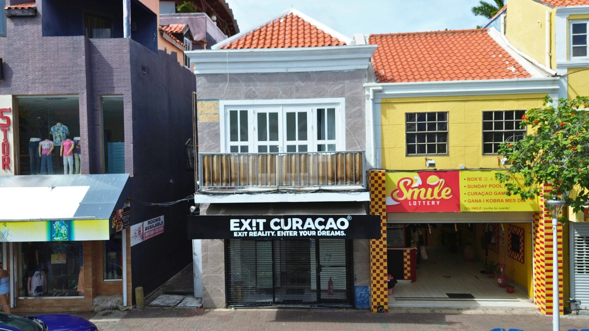 Commercial in Otrobanda