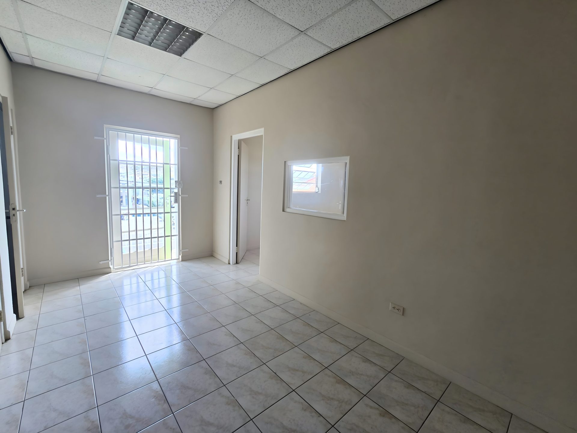 Commercial in Zeelandia