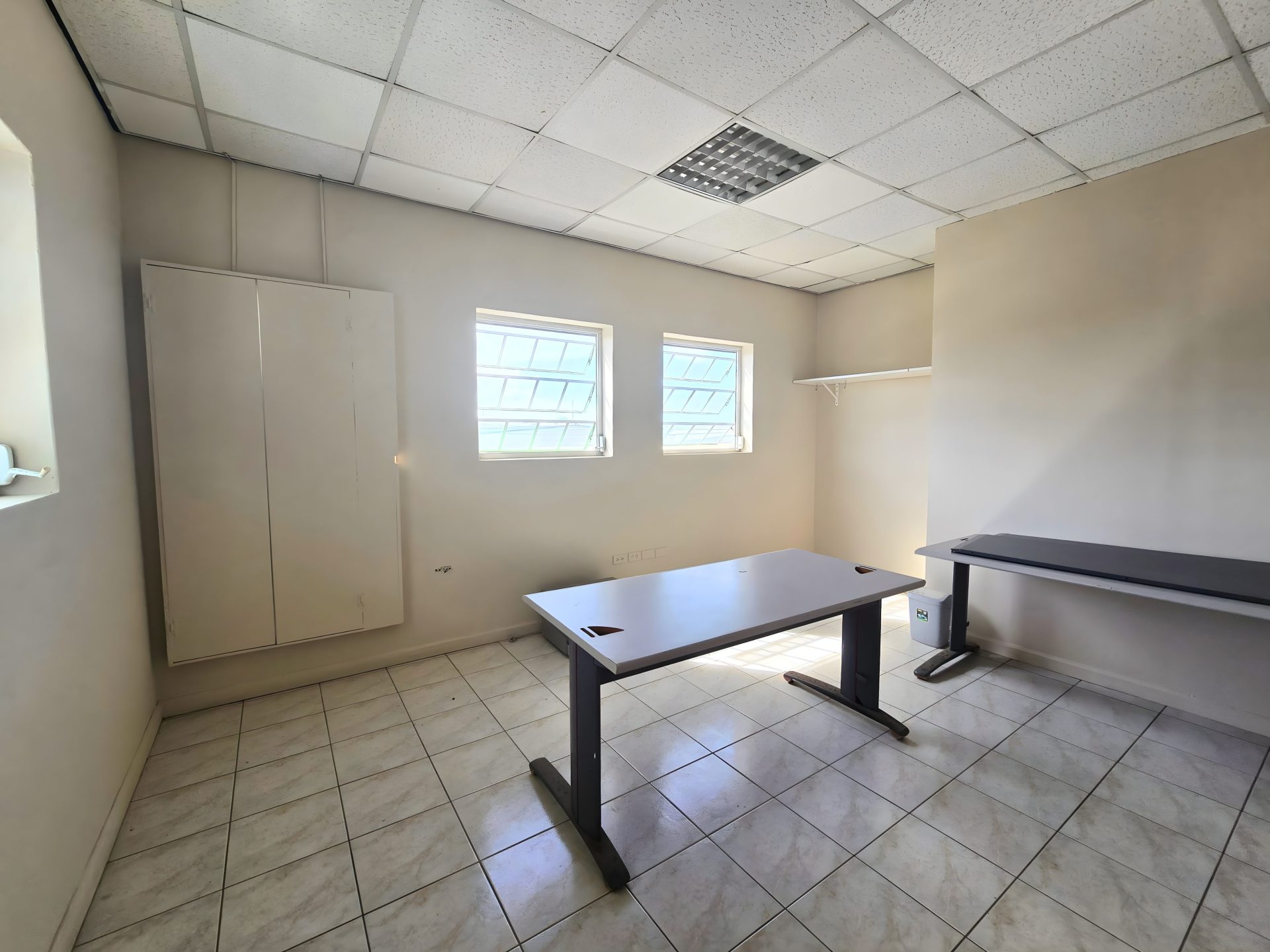 Commercial in Zeelandia