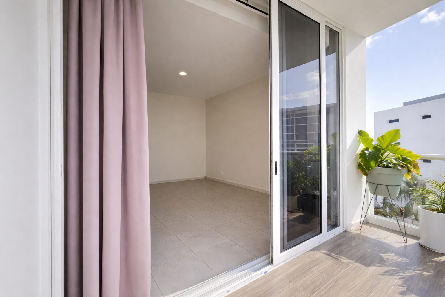 Property in Parasasa