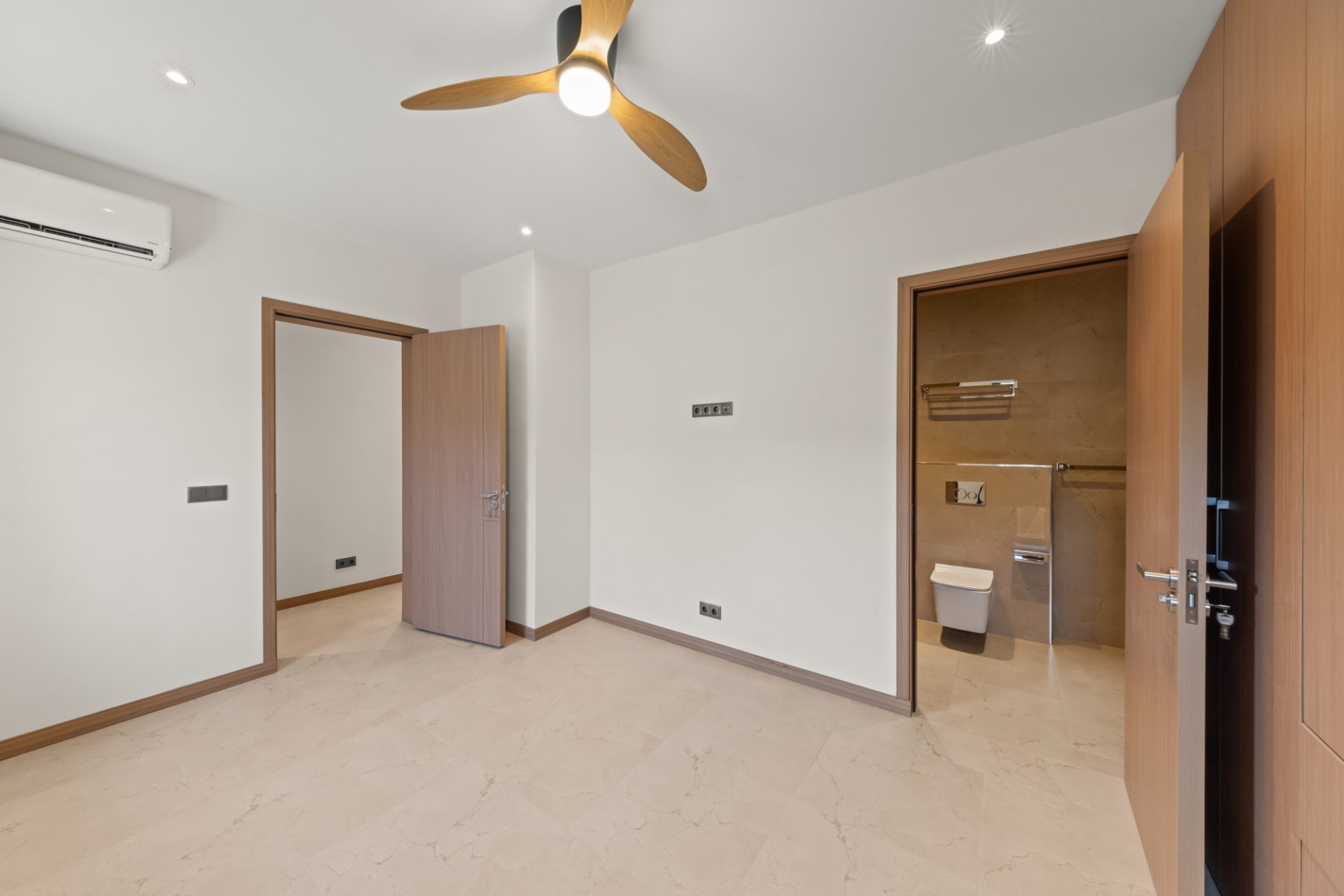 Property in Schelpwijk