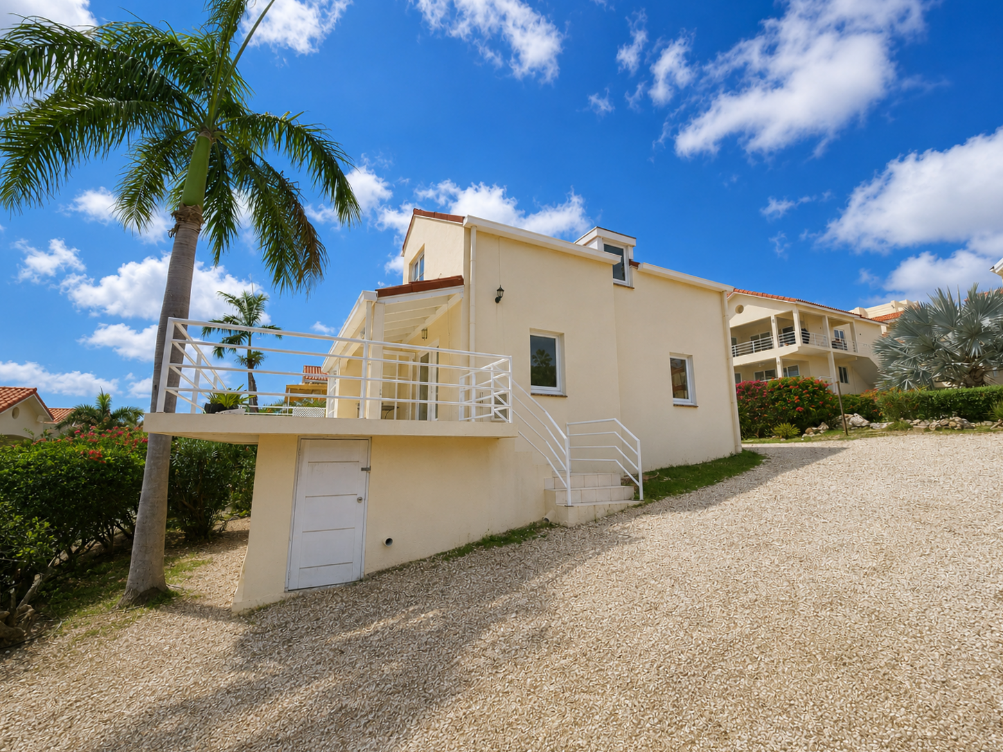 Townhouse in Parasasa