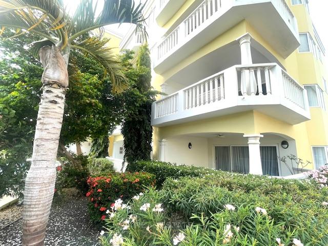 Apartment in Blue Bay