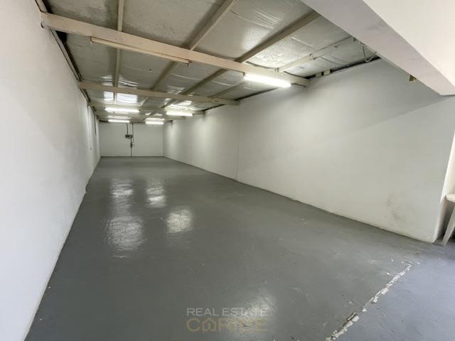 Commercial in Suffisant