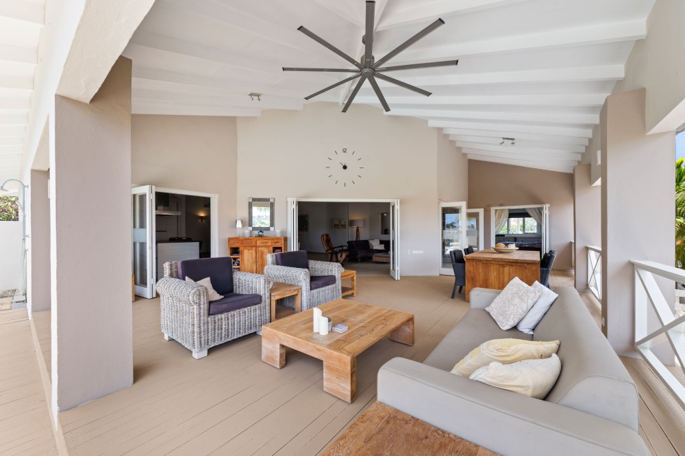 Villa in Blue Bay
