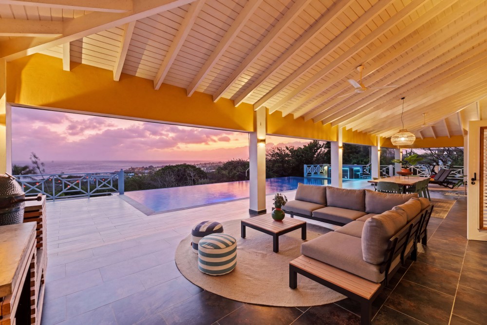 Villa in Blue Bay