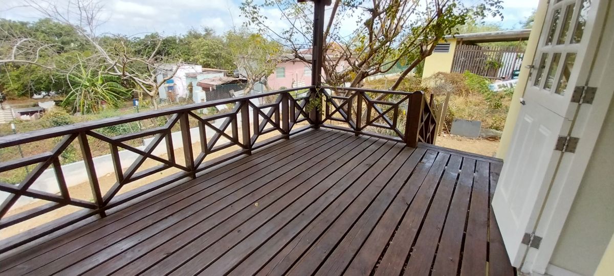 House in Seru Lora