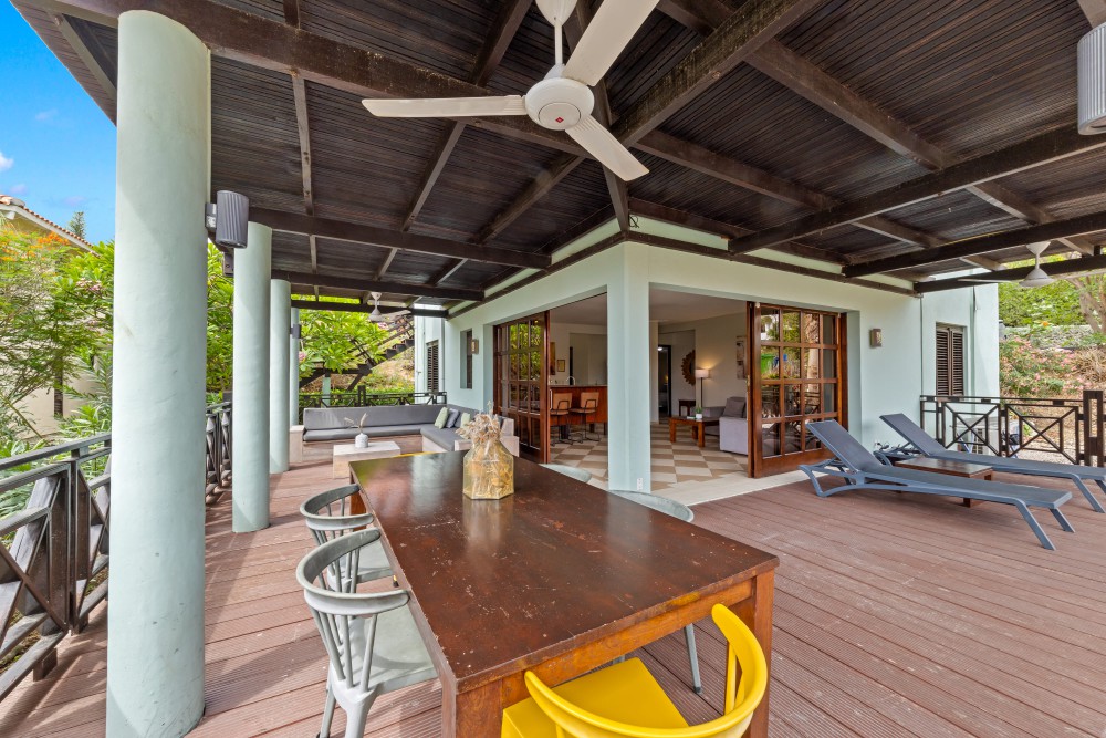 Apartment in Blue Bay