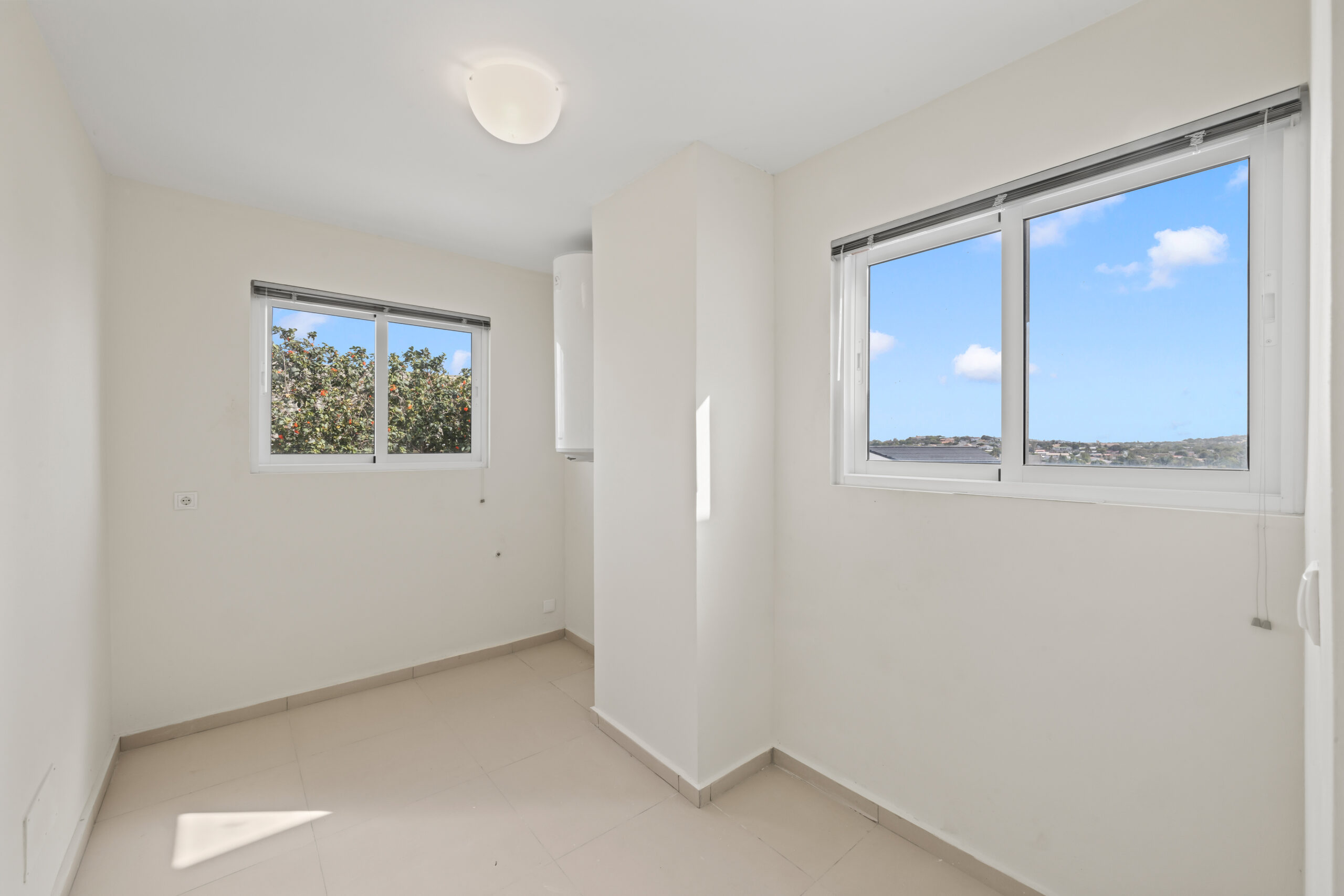 Apartment in Mambo Beach
