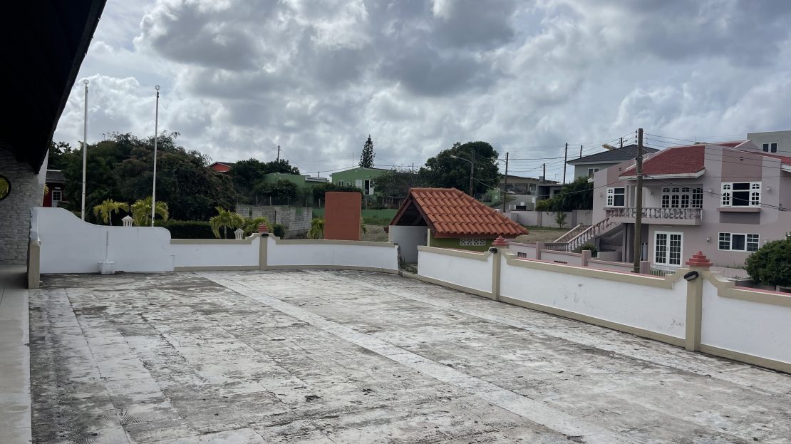 Commercial in Curaçao