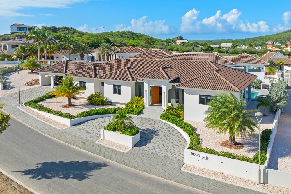 House in Blue Bay