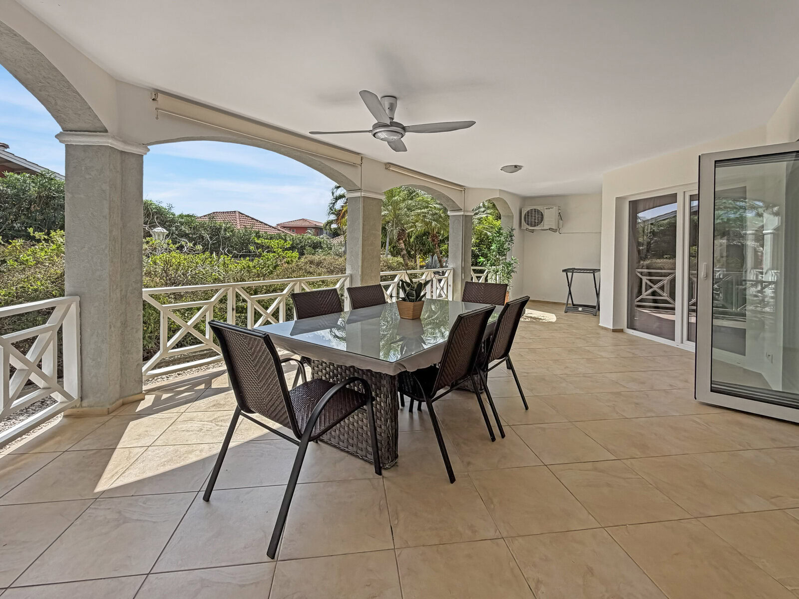Apartment in Blue Bay