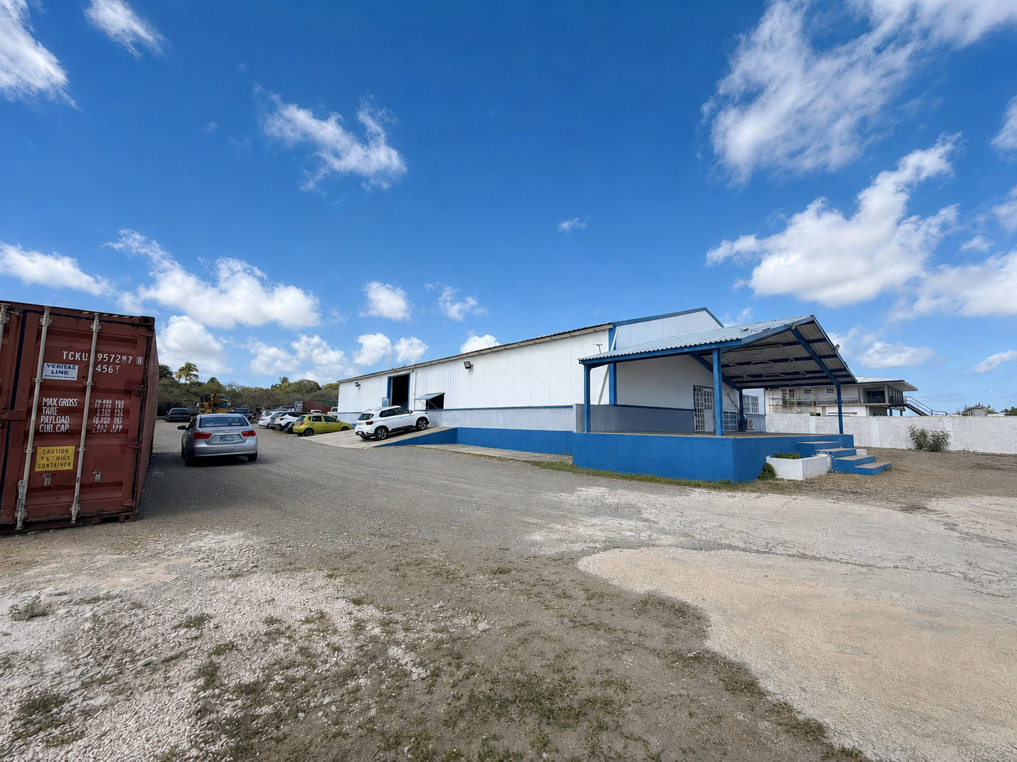 Commercial in Mahuma