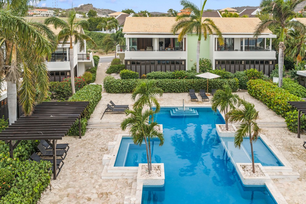 Apartment in Blue Bay