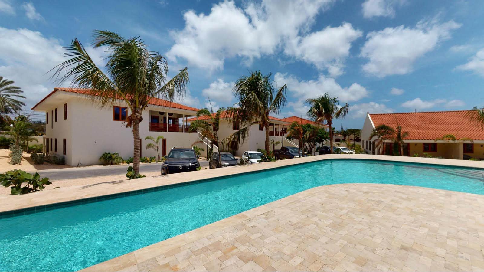 Apartment in Mambo Beach