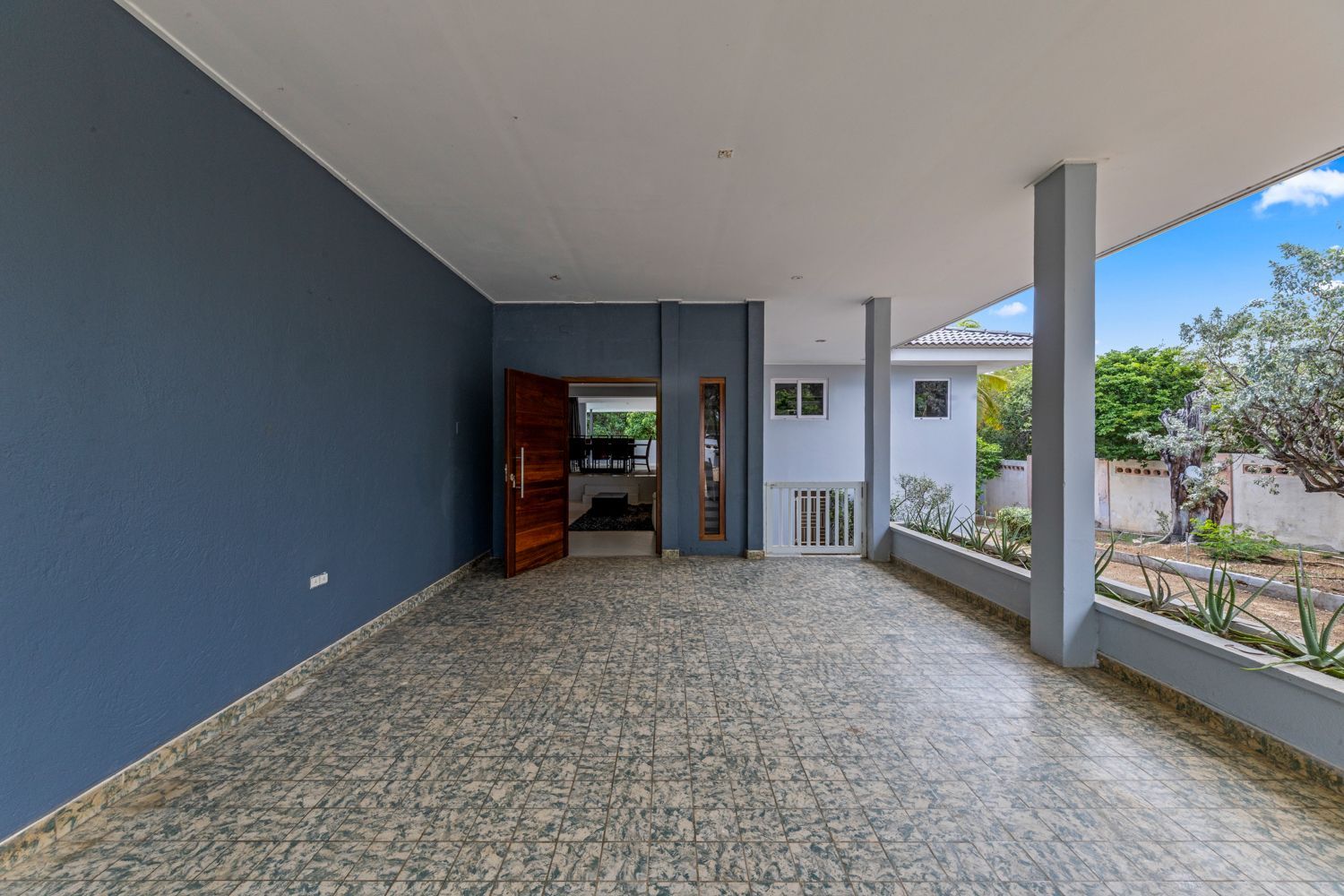 Villa in Mahaai