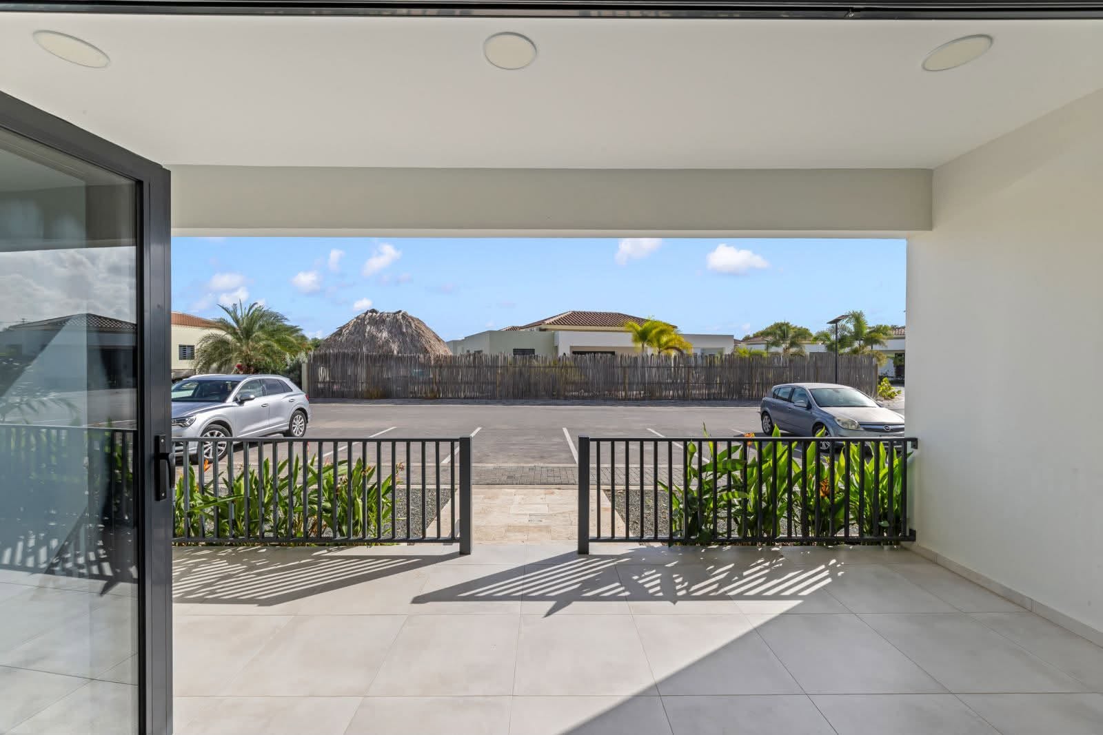 Apartment in Mambo Beach