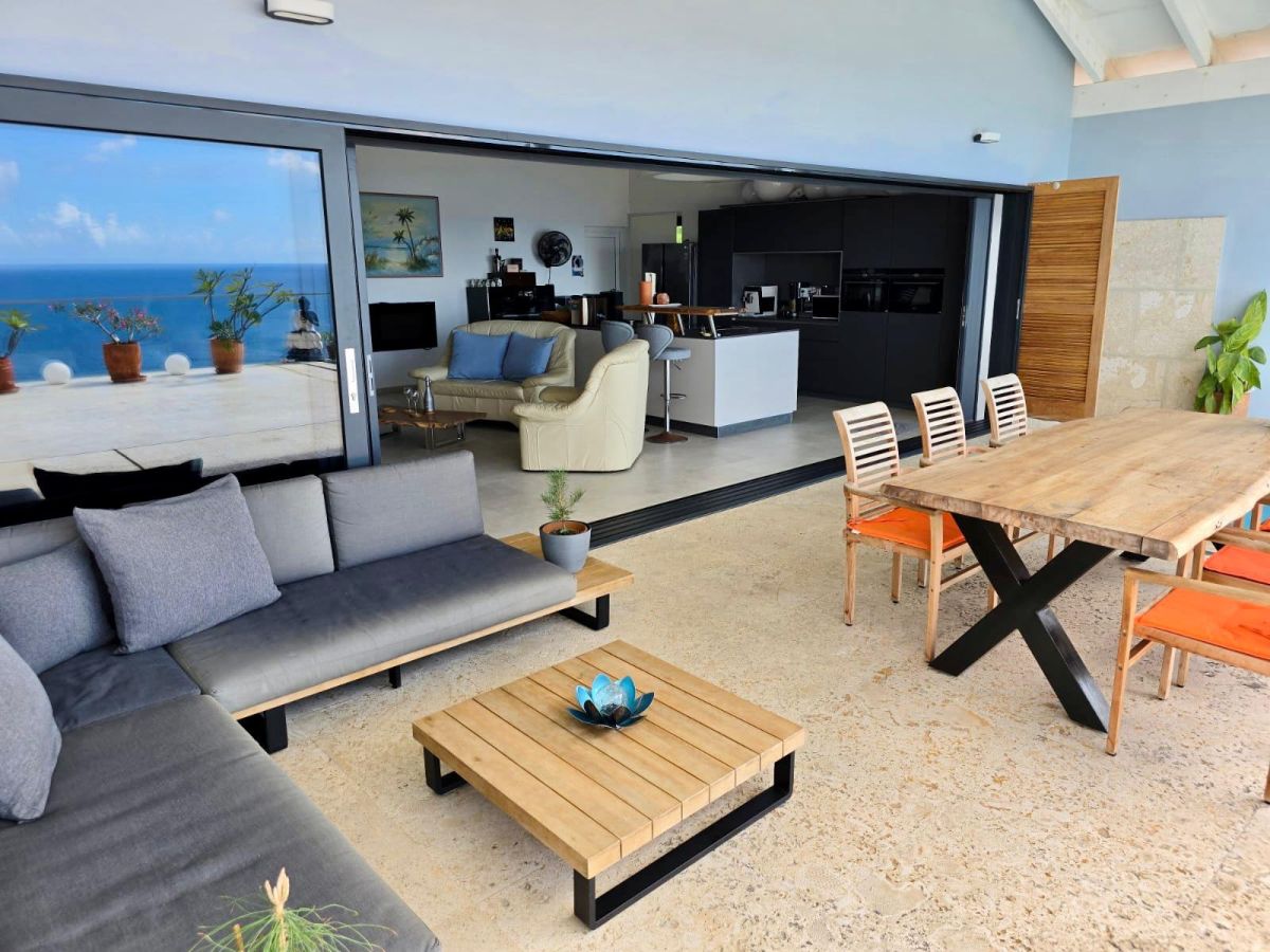 Villa in Coral Estate