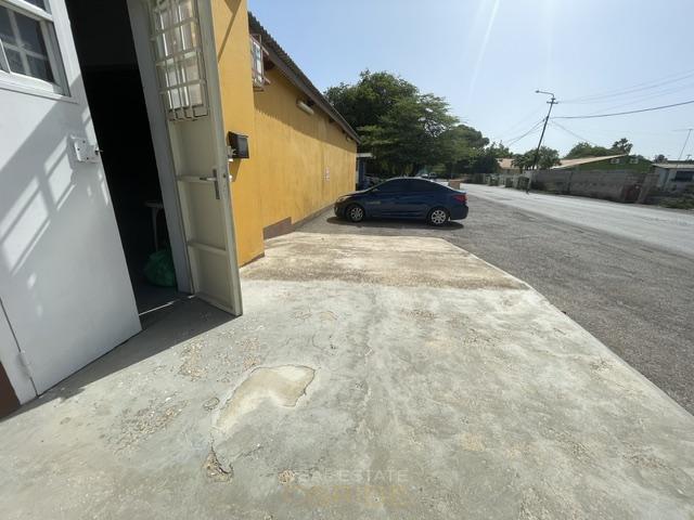 Commercial in Suffisant