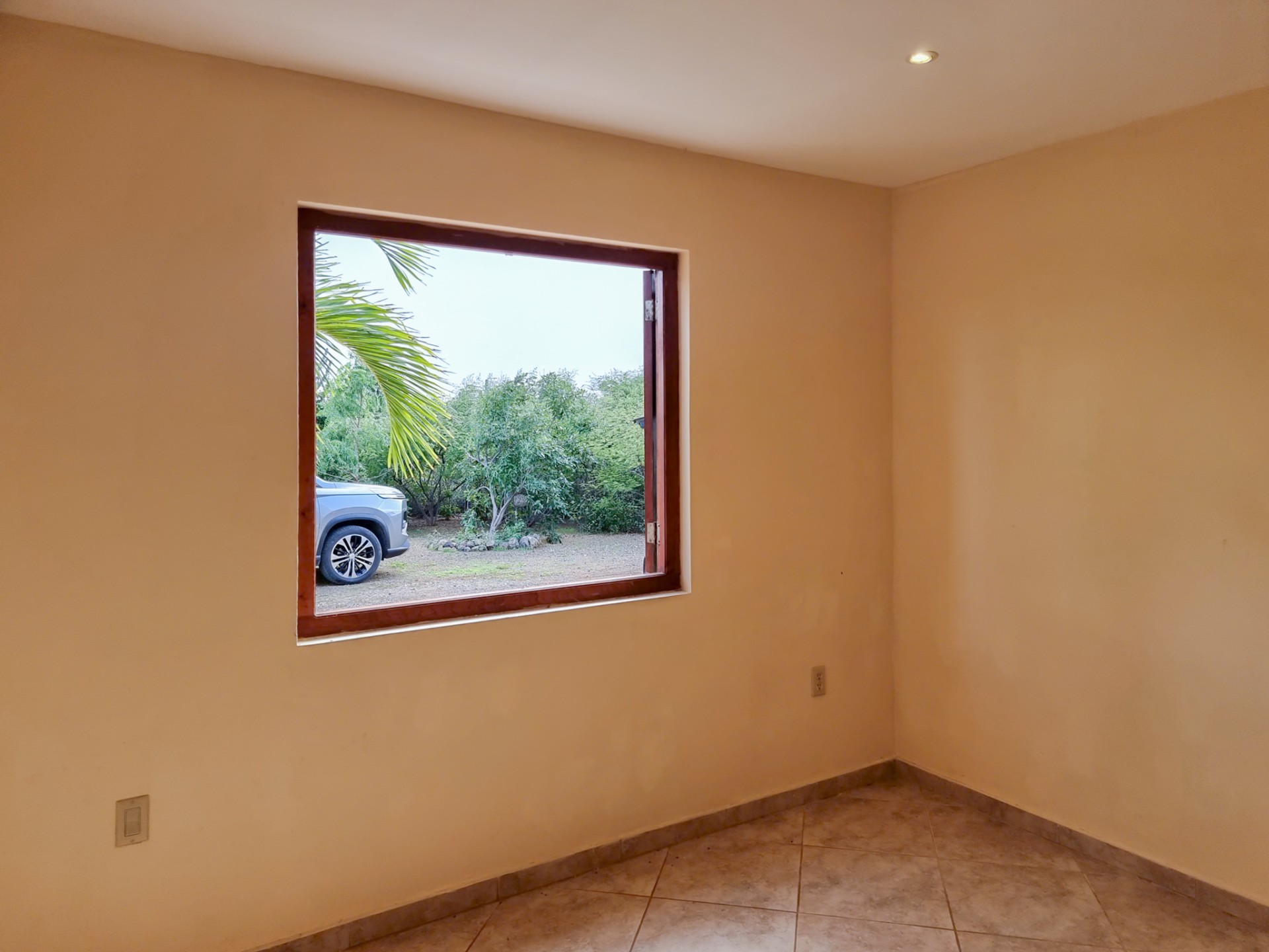 Property in Banda Abou Region