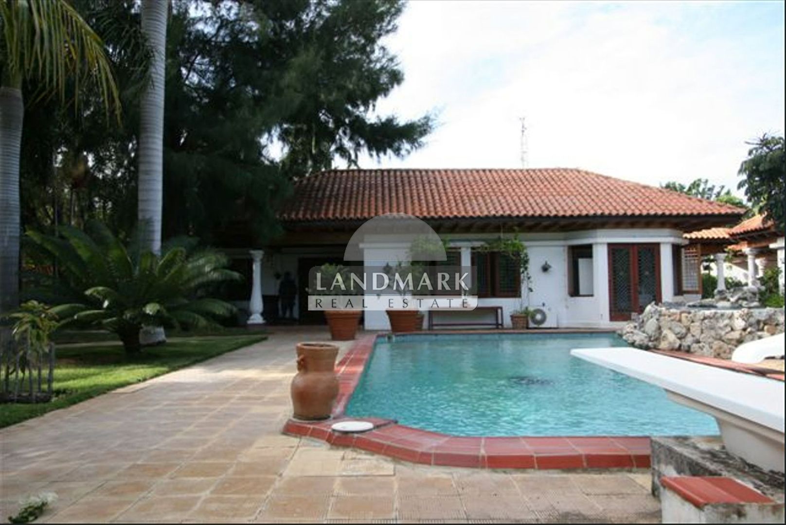 Villa in Emmastad