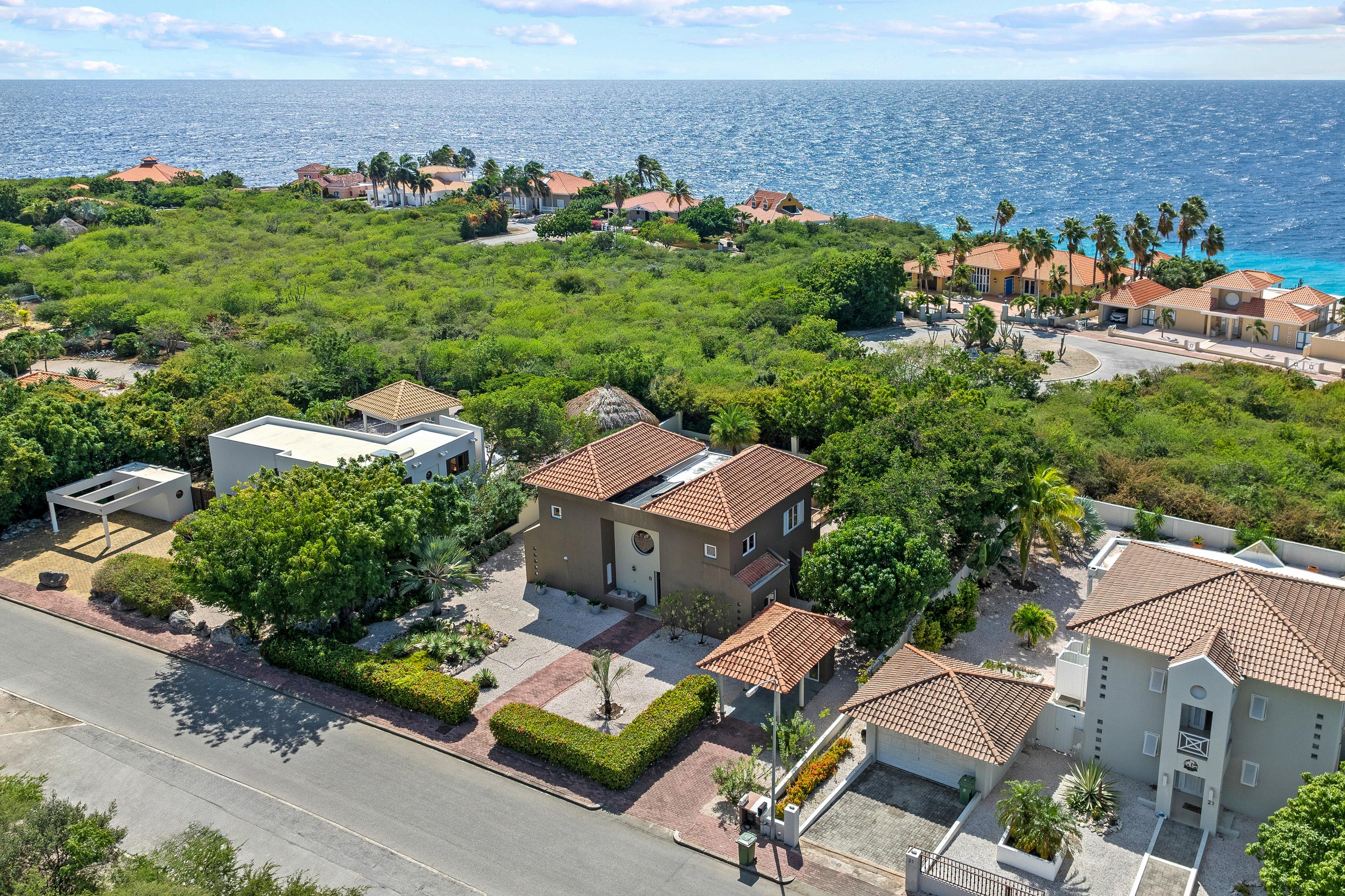 House in Coral Estate