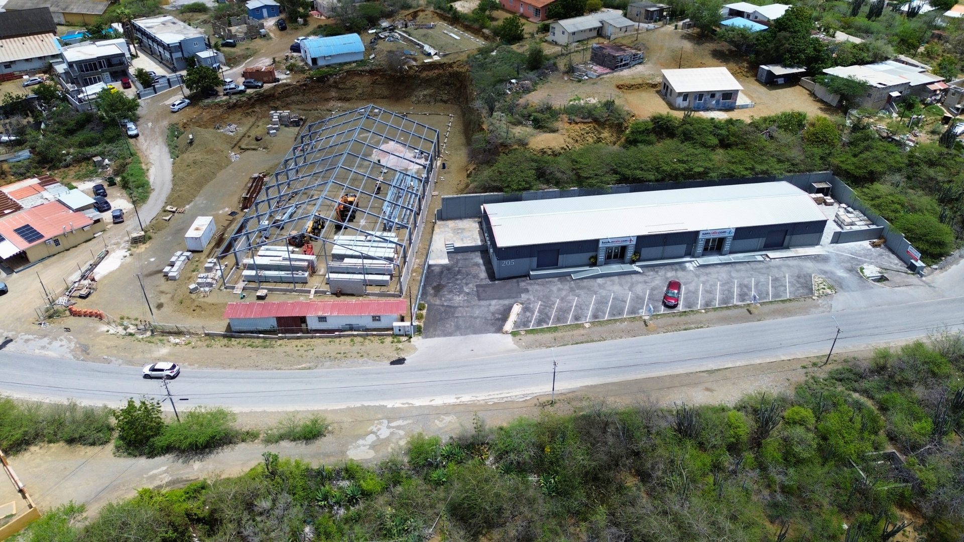 Commercial in Seru Lora