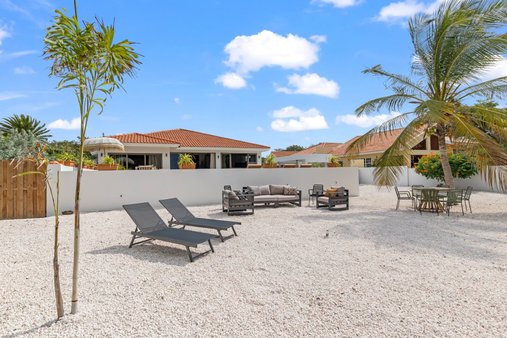 Villa in Blue Bay