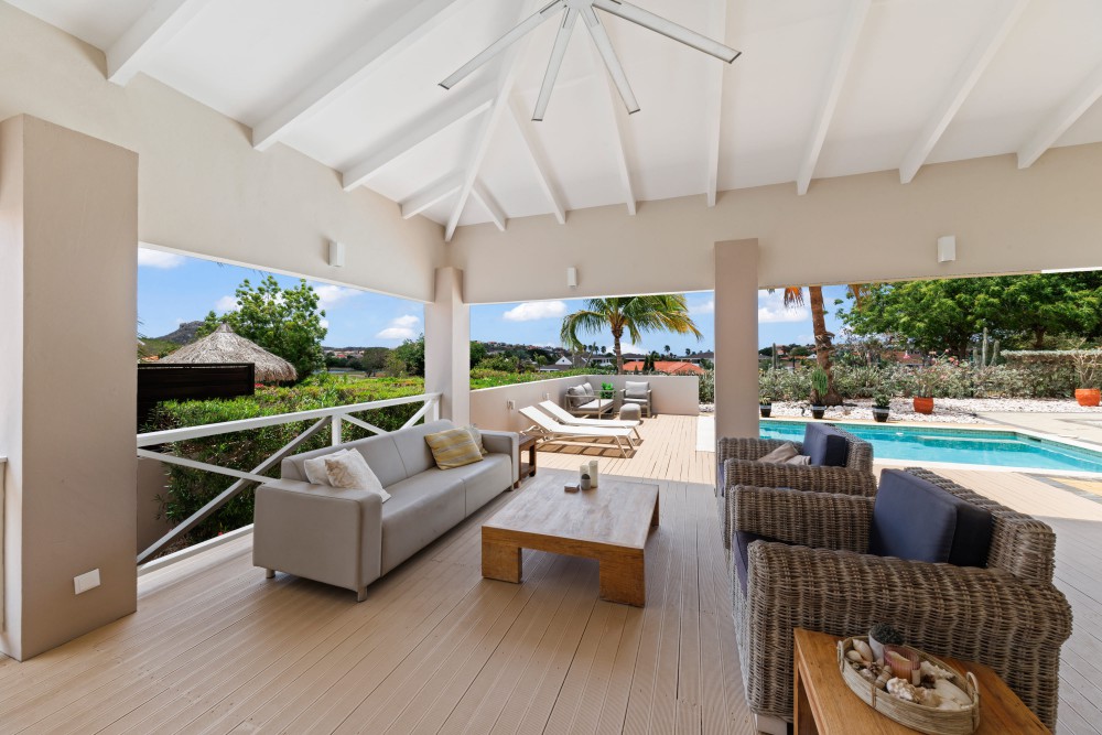 Villa in Blue Bay