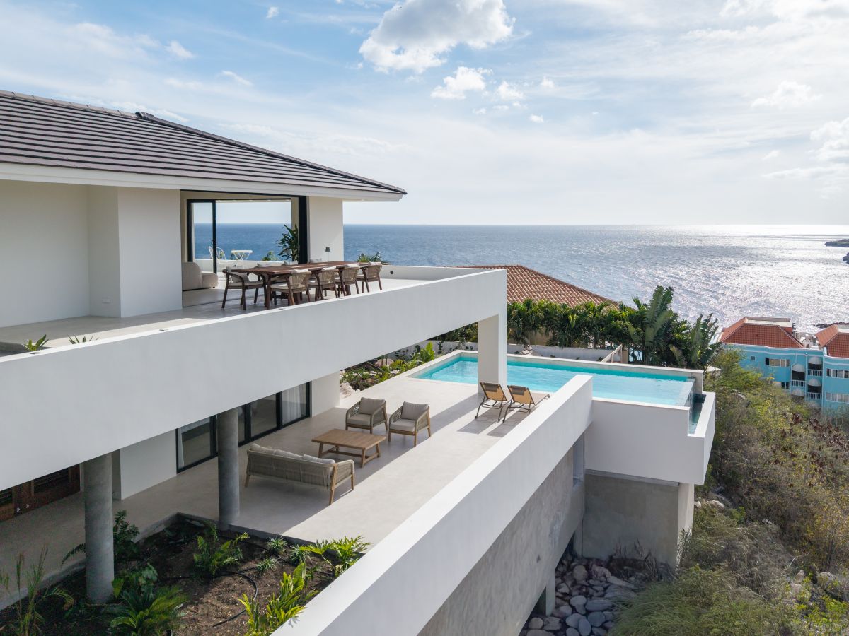 Villa in Blue Bay