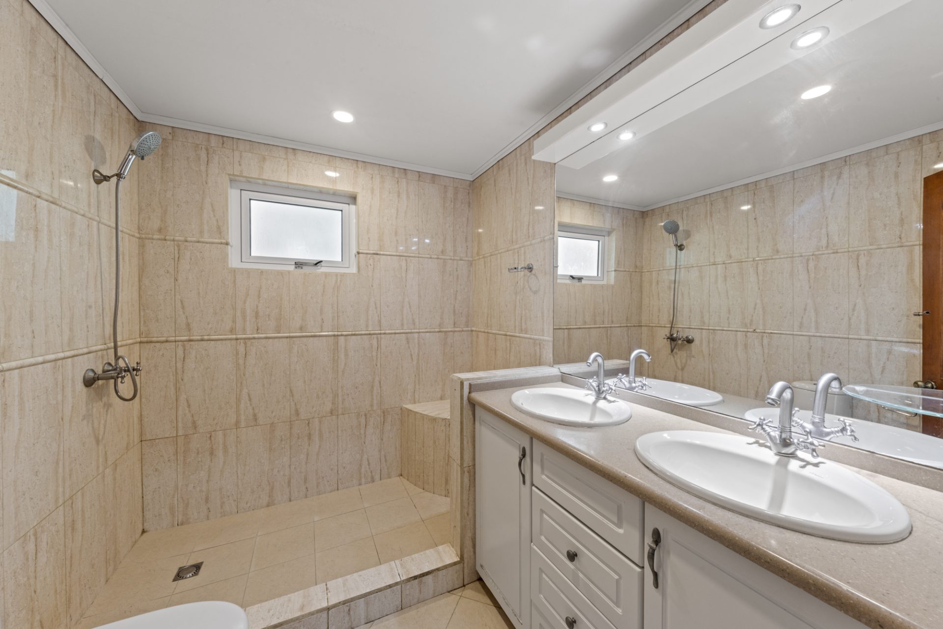 Property in Jan Sofat