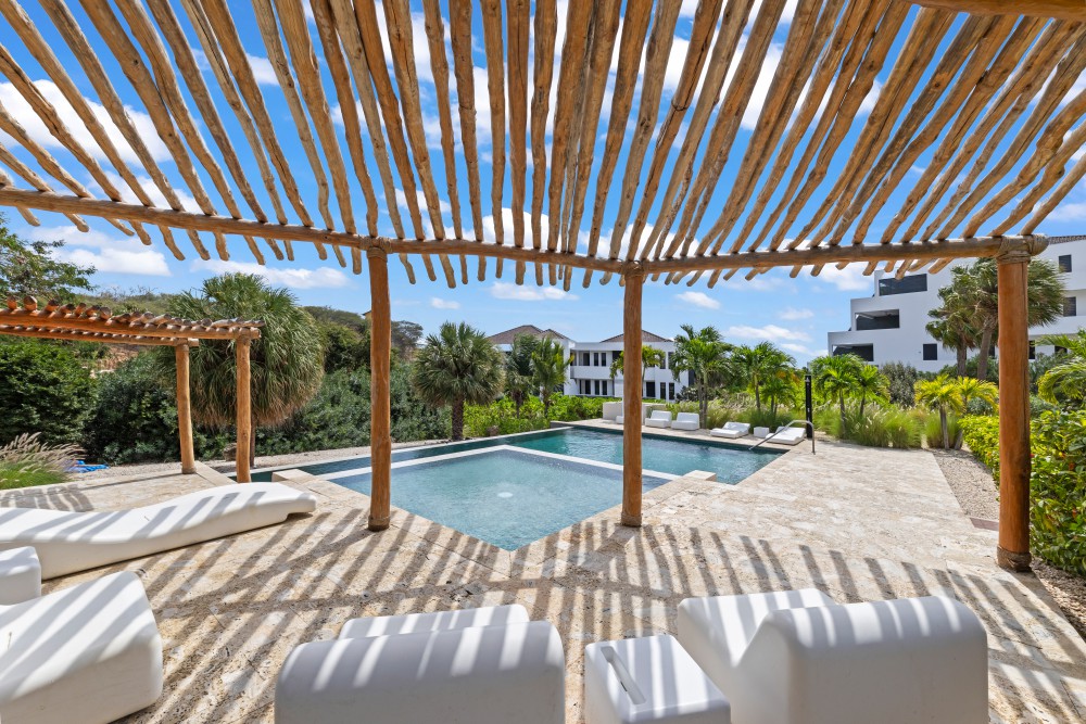 Apartment in Blue Bay