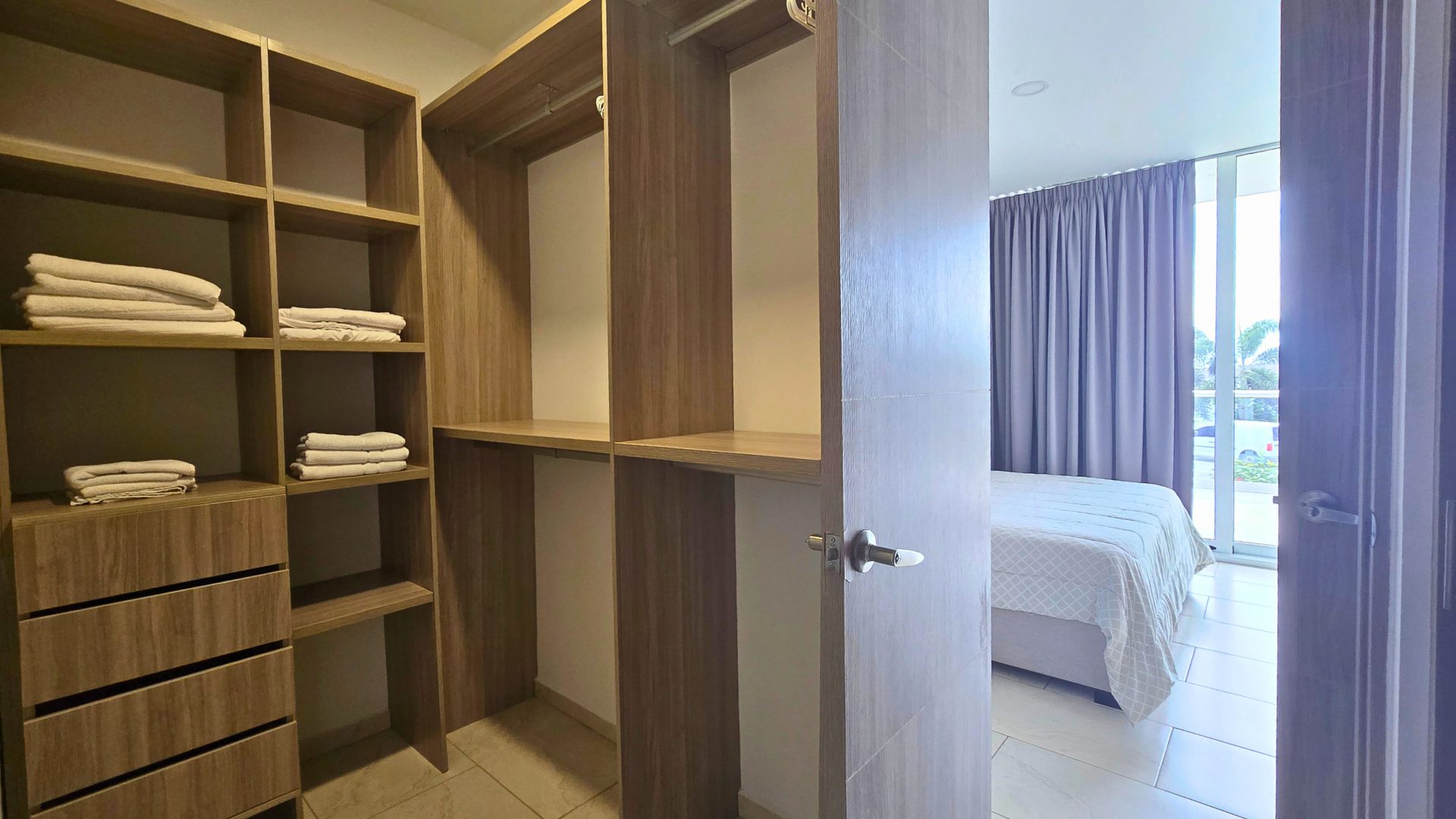 Property in Parasasa