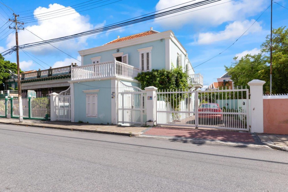 Townhouse in Otrobanda