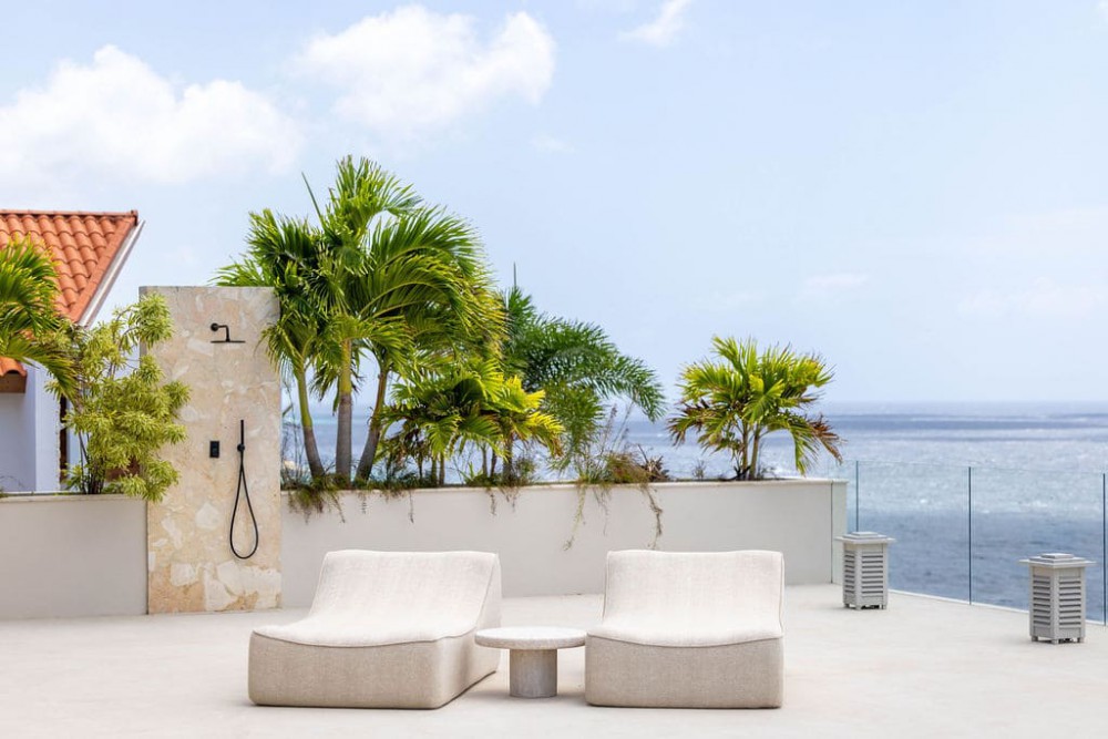 Villa in Blue Bay